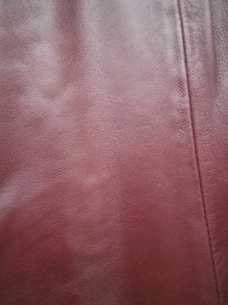 Ladies leather jacket. - Image 3