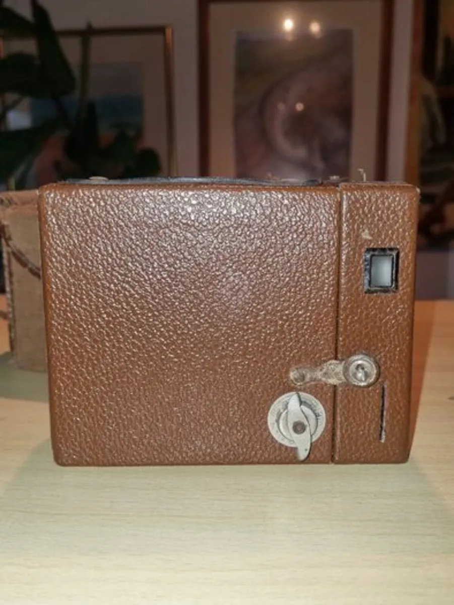 Kodak, Portrait Hawkeye No.2 Box Camera - Image 4