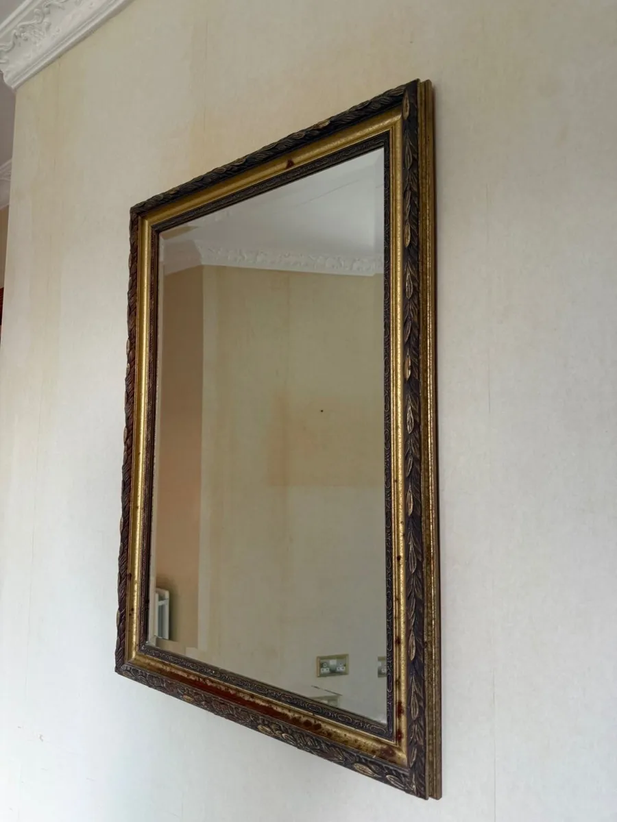 Lights and mirrors - Image 1