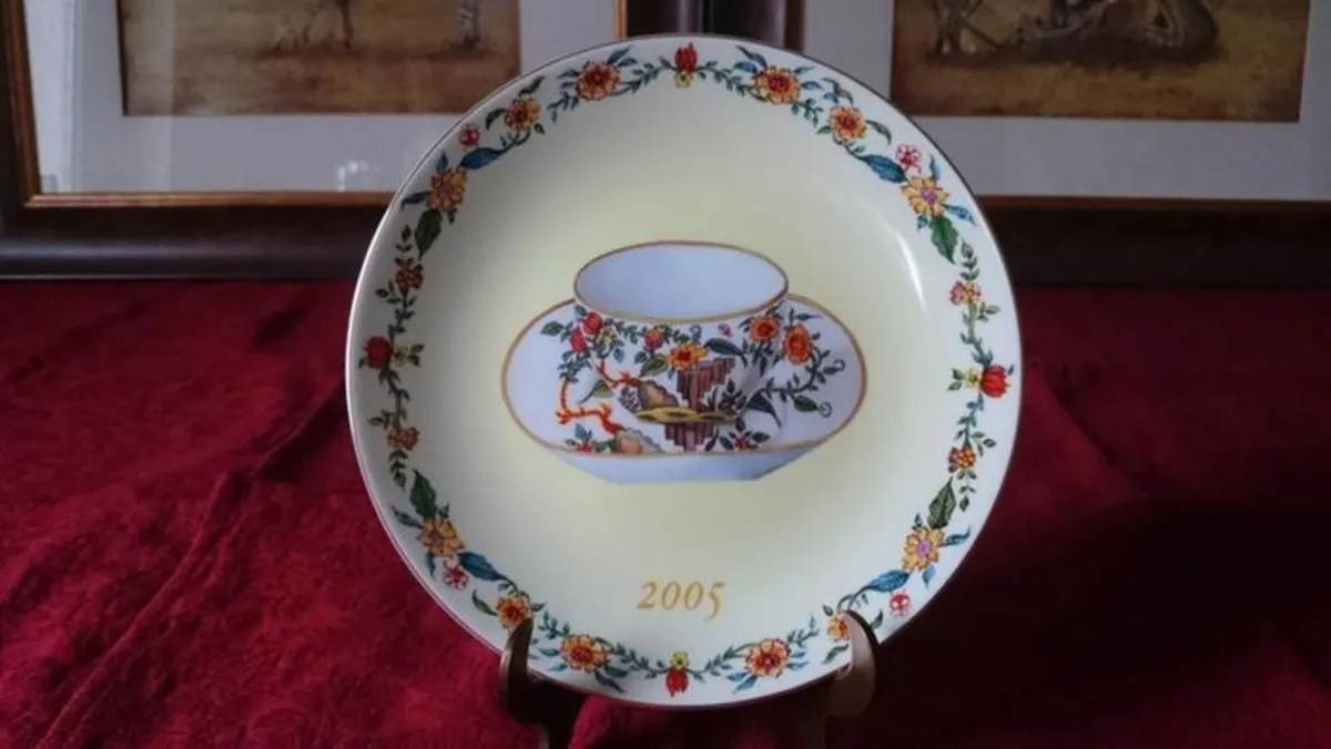 Minton Limited Edition Bone China Collectors Plate - Image 1