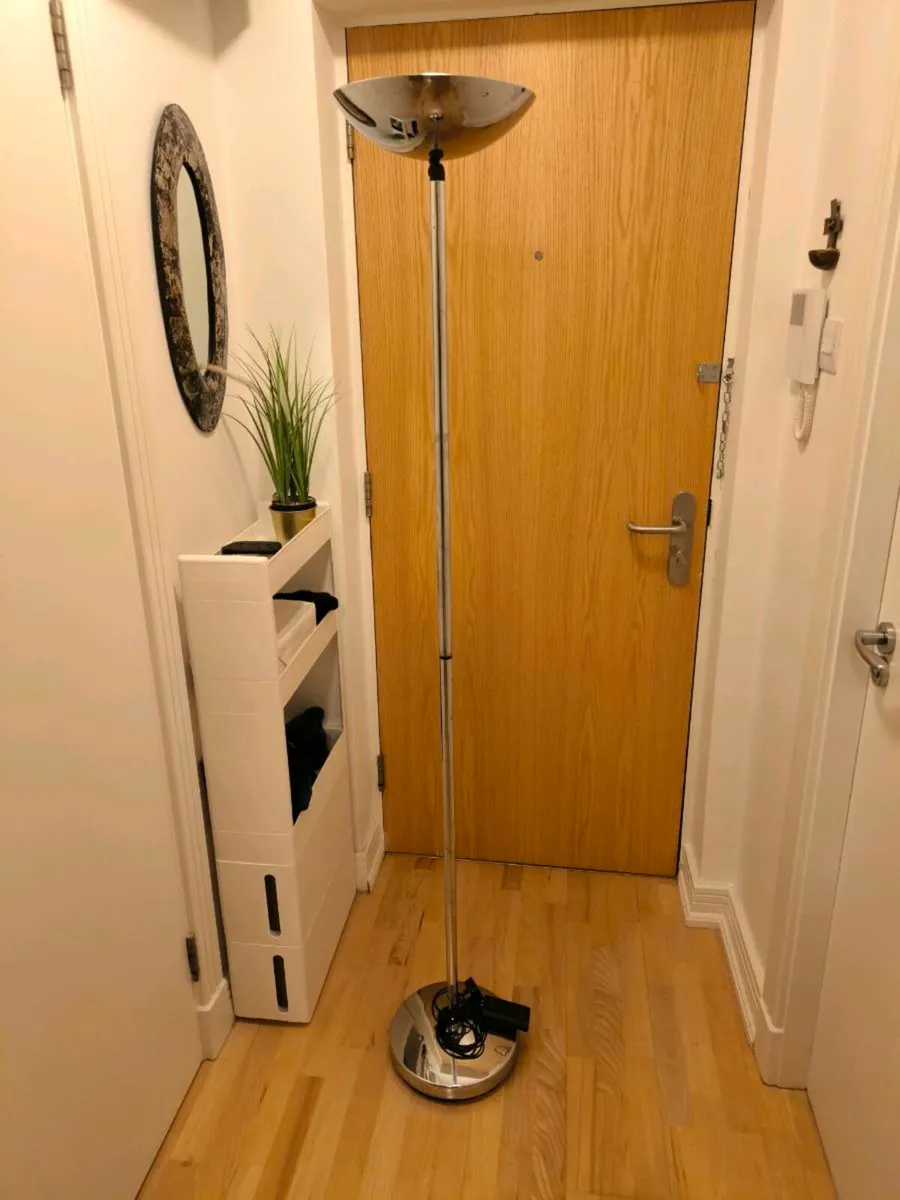 Dimmable uplighter - Image 1