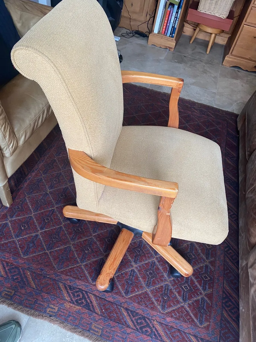 Office Chair - Image 4