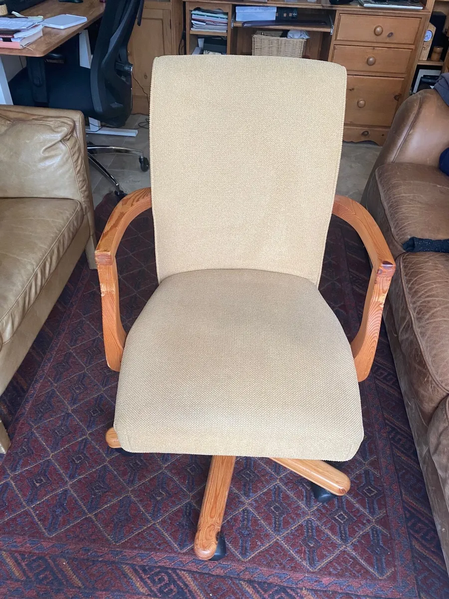 Office Chair - Image 1