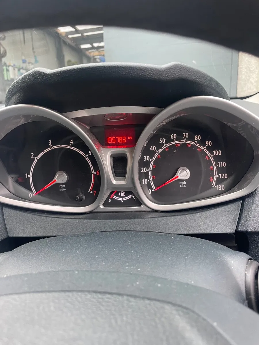 Ford Fiesta 2012 - Image 3