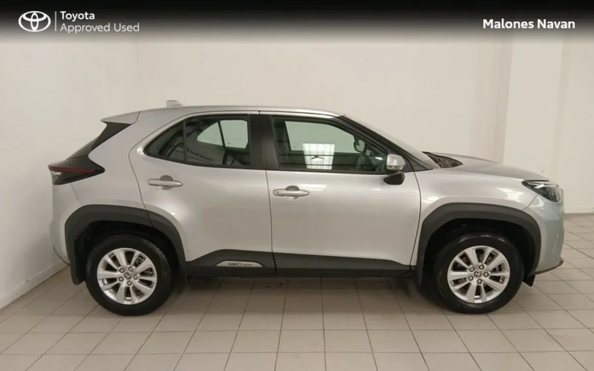 Toyota Yaris Cross Luna - Image 3