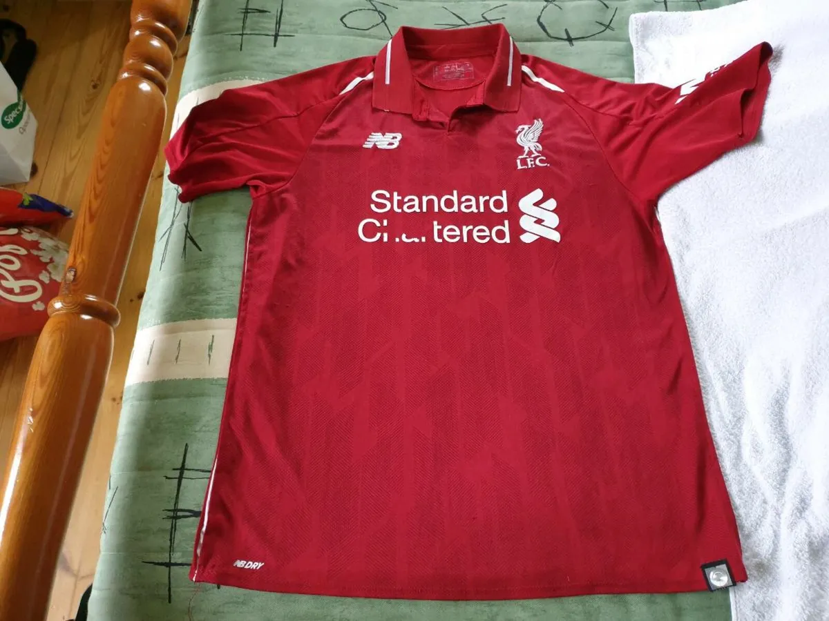 Liverpool Football Club Home Jersey 2018 to 2019 M - Image 1