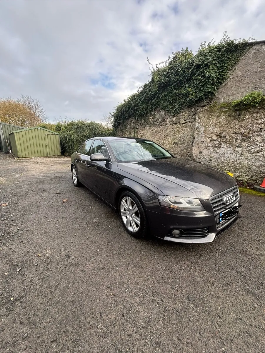 Audi A4 2011 - Image 1