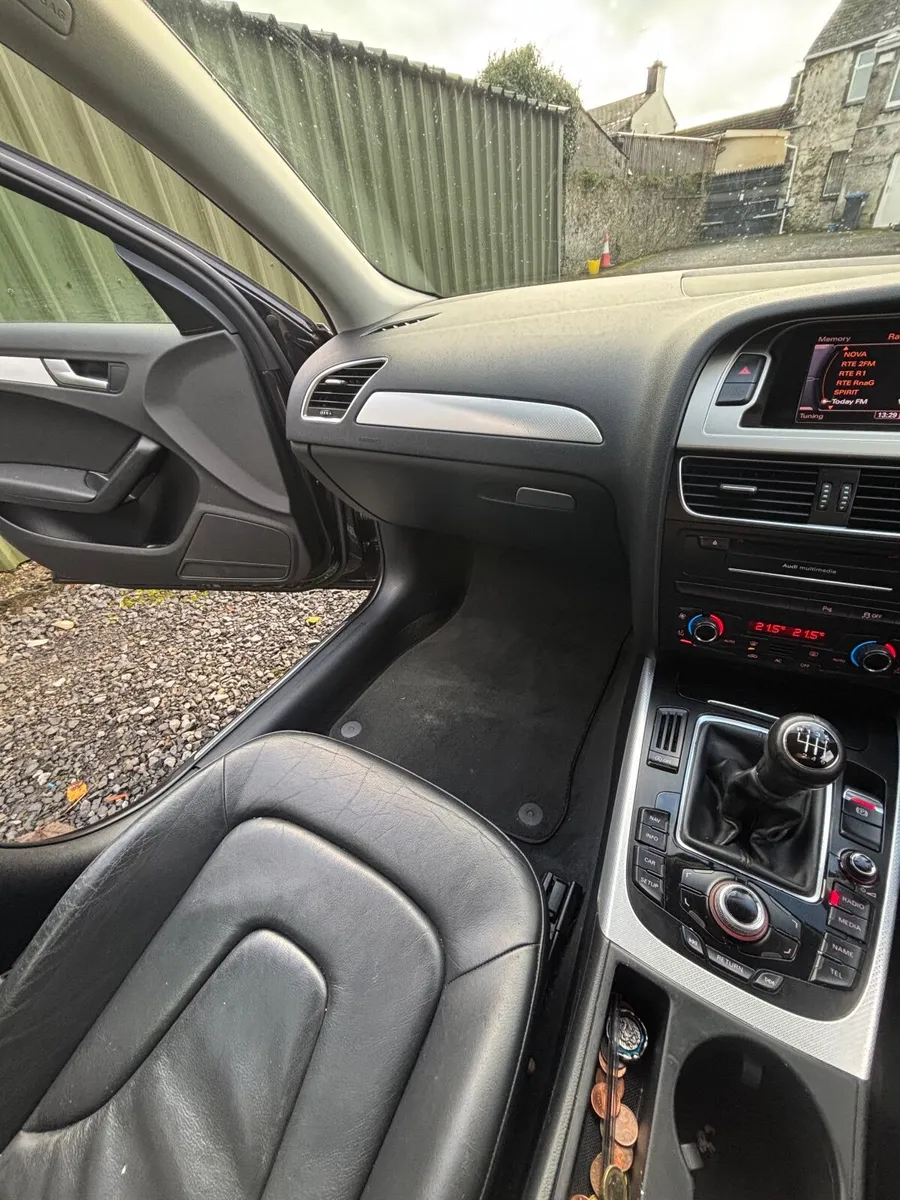 Audi A4 2011 - Image 4