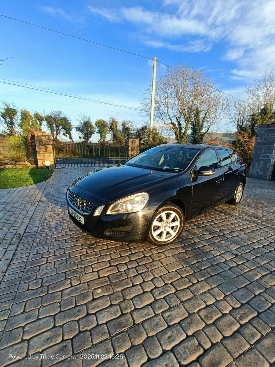 Volvo V60 2013 - Image 1