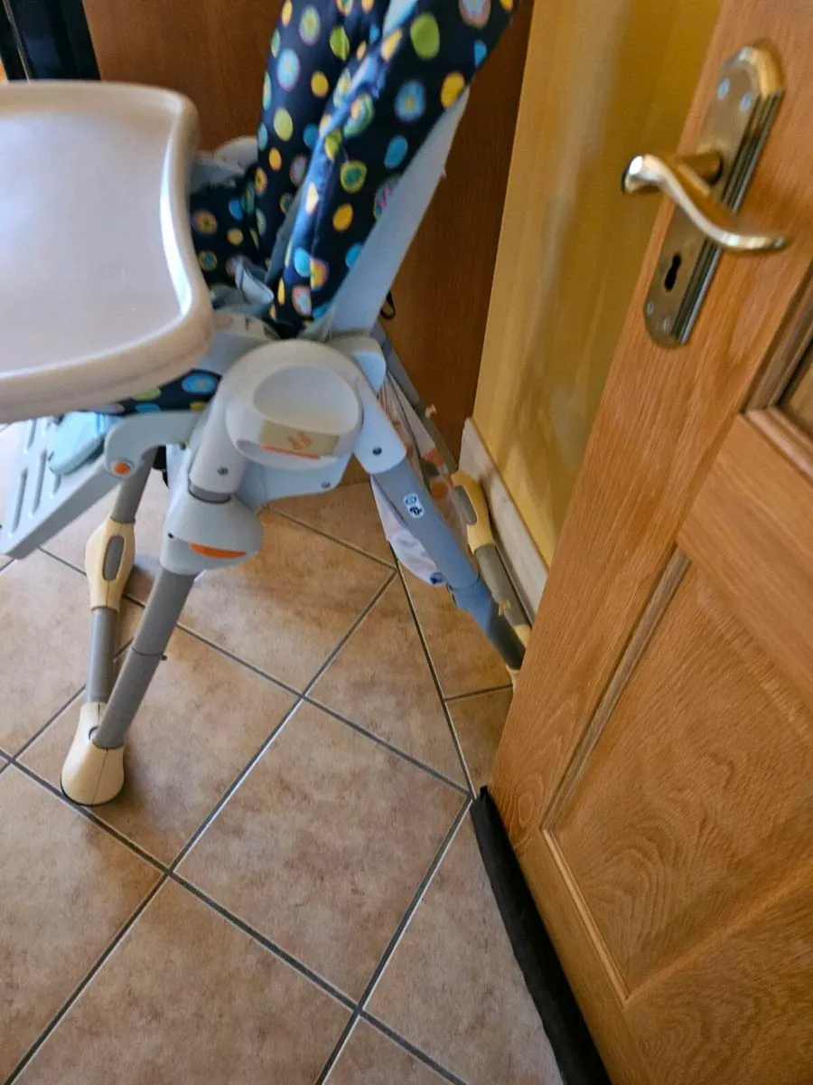 Baby feeding chair - Image 2