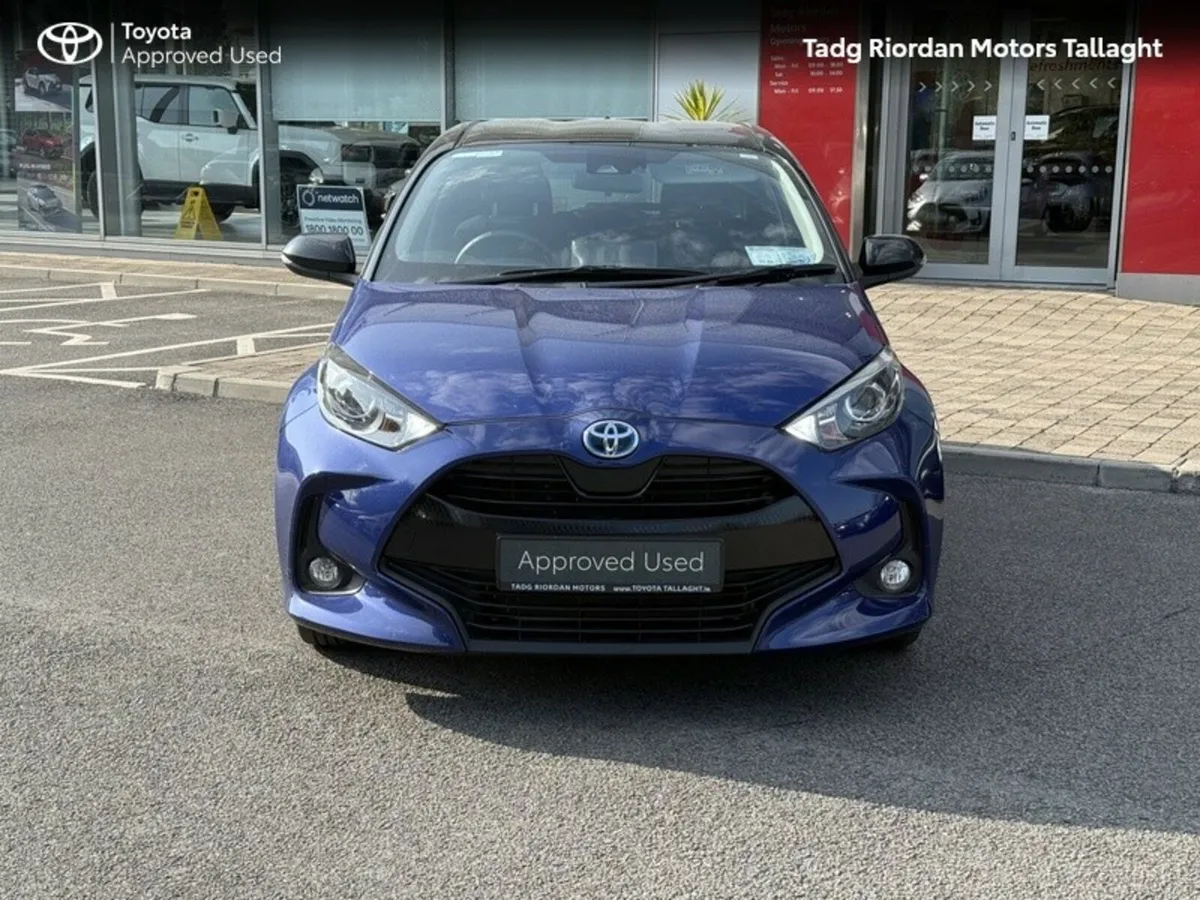 Toyota Yaris 1.5 HYBRID L/SPORT *** GUARANTEED €15 - Image 2