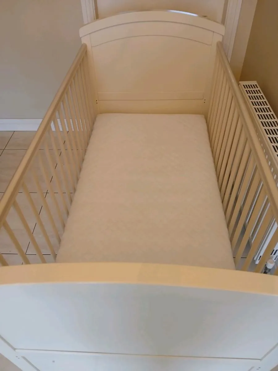 Baby elegance cot bed...140 x 70 + mattress. - Image 1