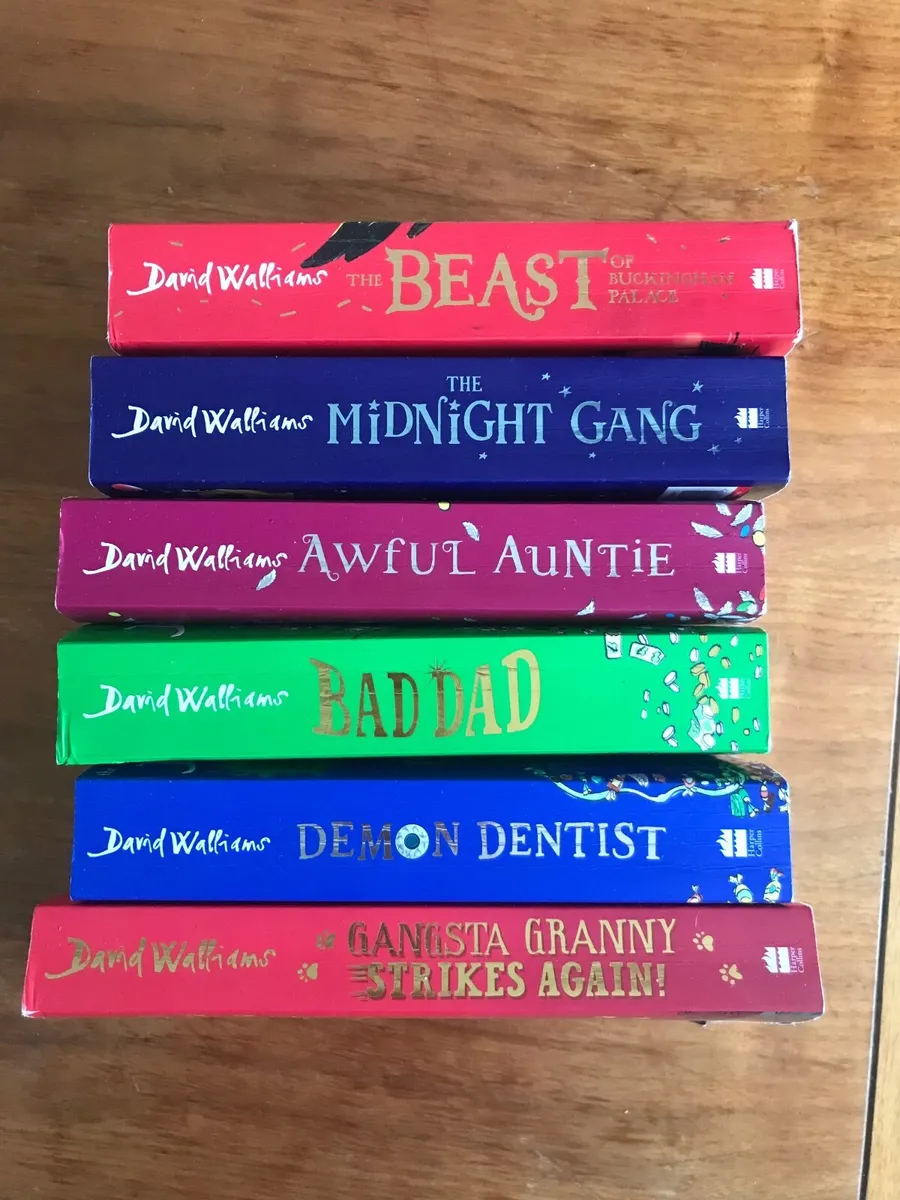 Six David Walliams books - Image 2