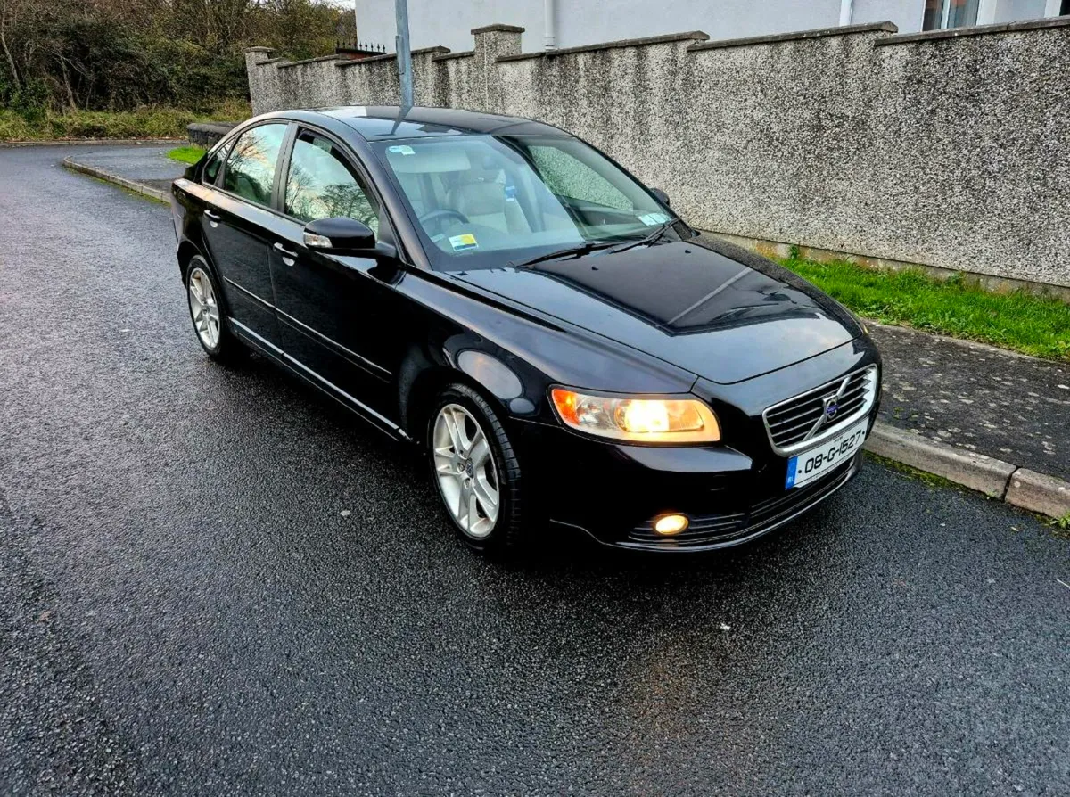 2008 VOLVO S40 - Image 2