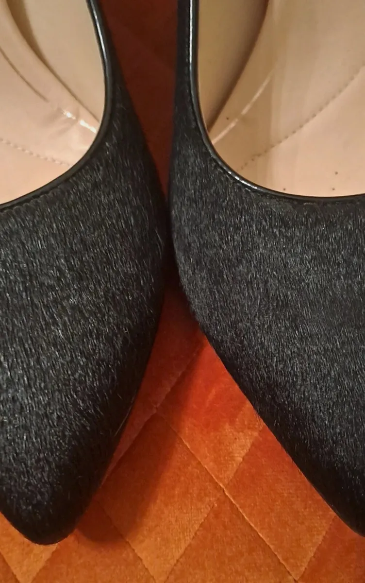 Clarks Leather Fur Court Shoe - Image 4