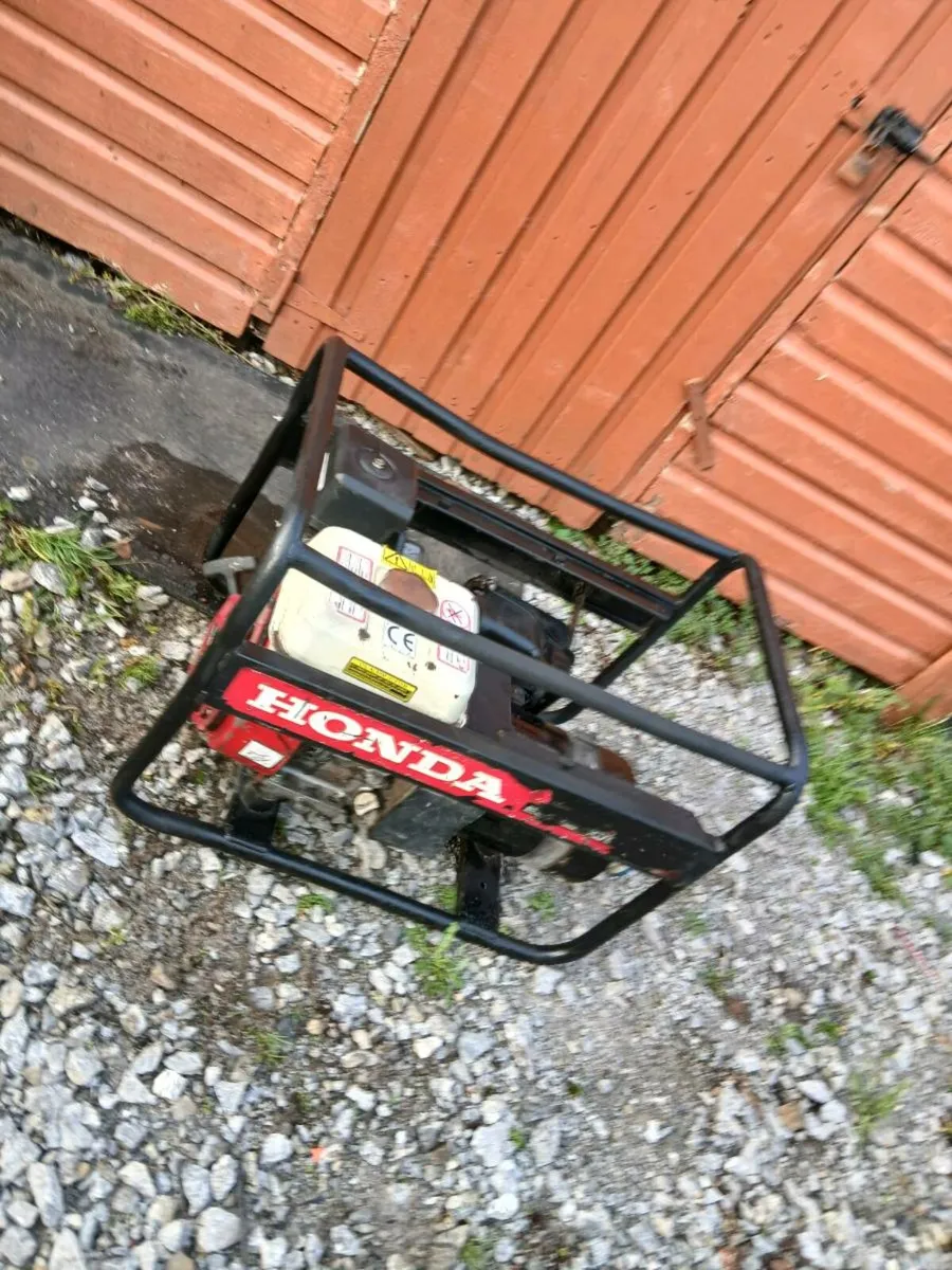 Honda generator - Image 4