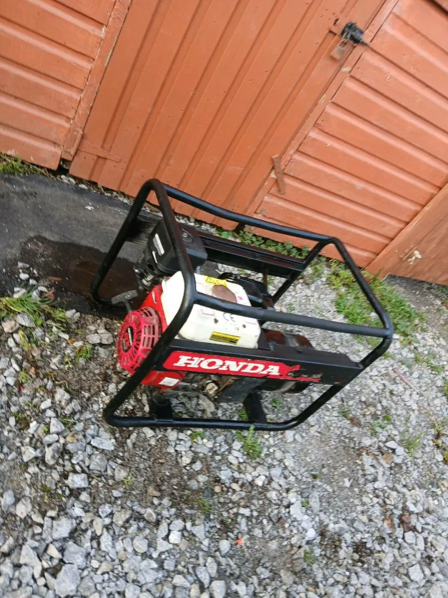 Honda generator - Image 1