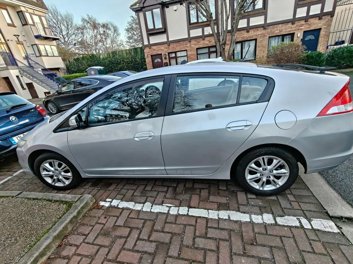 2010 Honda insight - Image 2