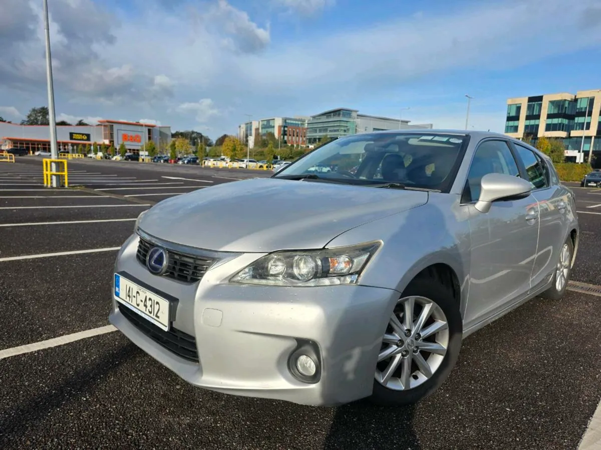 Lexus ct200h 1.8 hybrid Automatic - Image 1