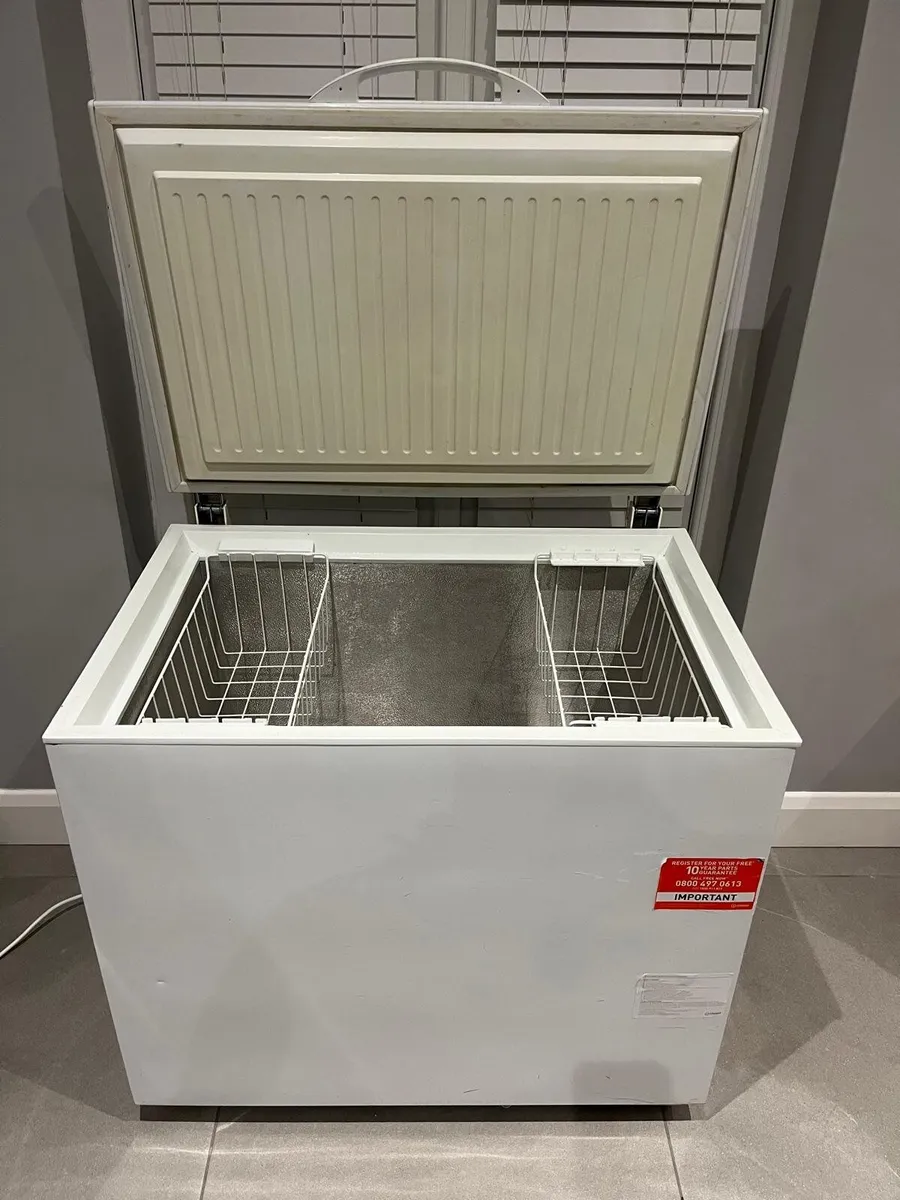 Electrolux chest freezer - Image 2