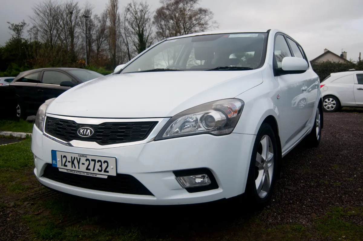 Kia pro-cee'd 1.6 Diesel New Test Tax 09 -26 - Image 3