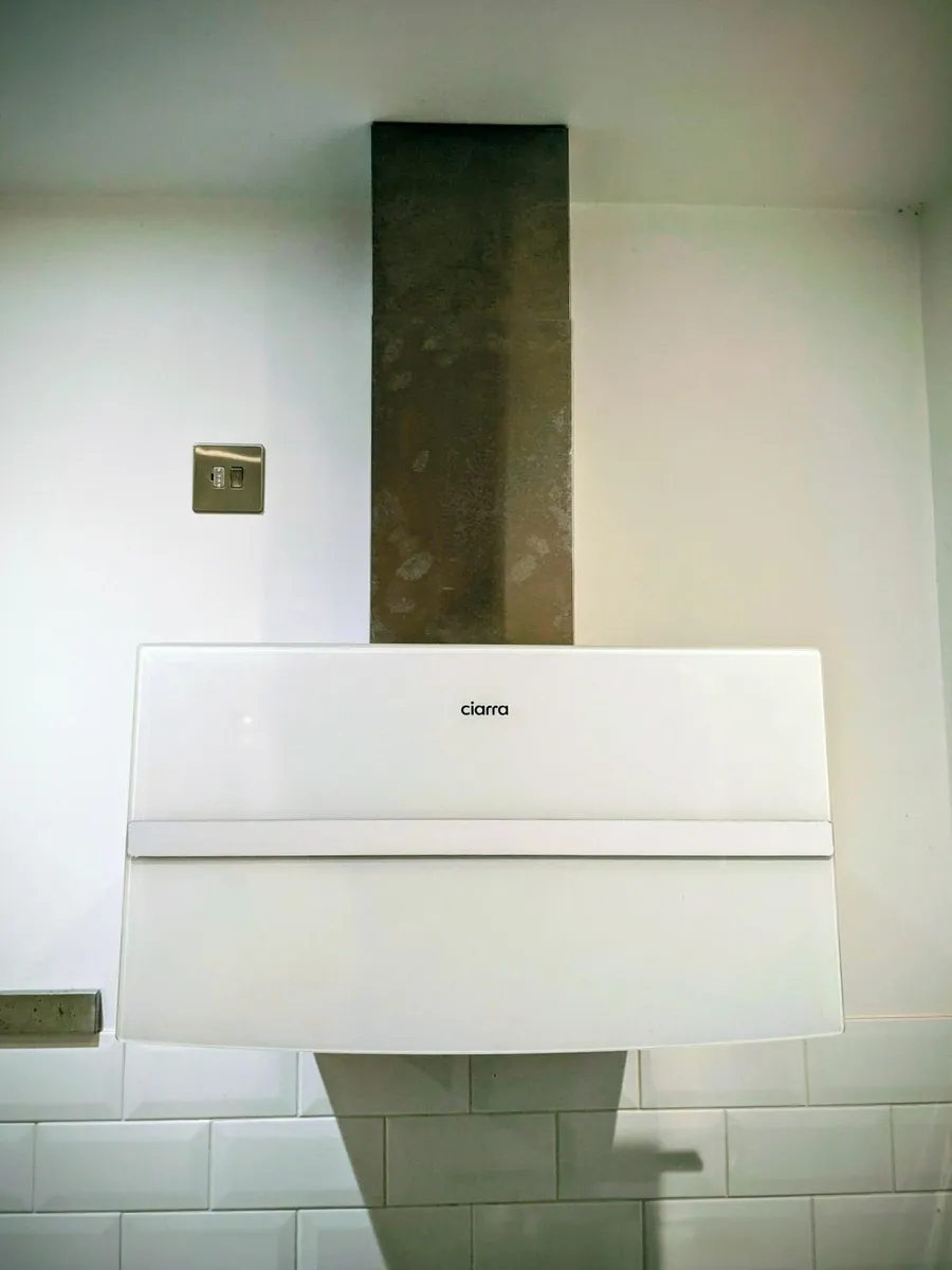 Ciarra Angled Glass Extractor Hood - Image 1