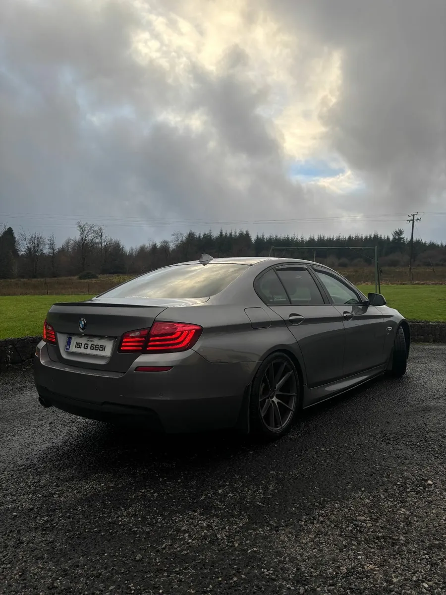 BMW 5-Series 2015 - Image 2