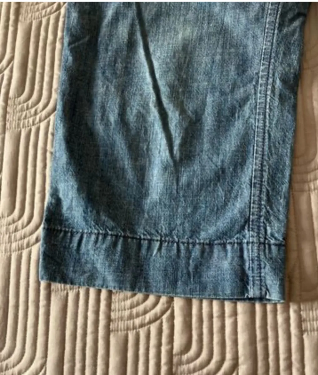 M&S Three Quarter length trousers Size 14 - Image 3