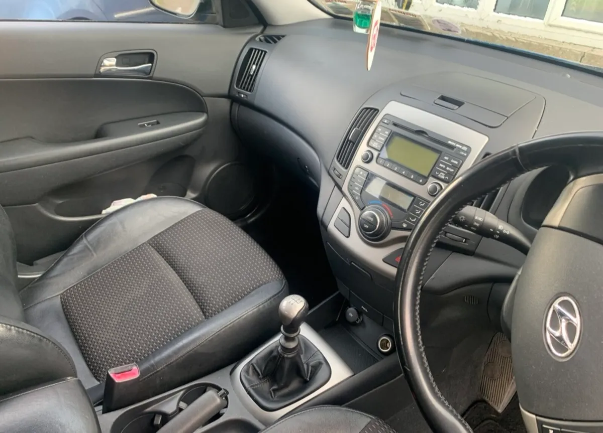 Hyundai I30 - Image 2