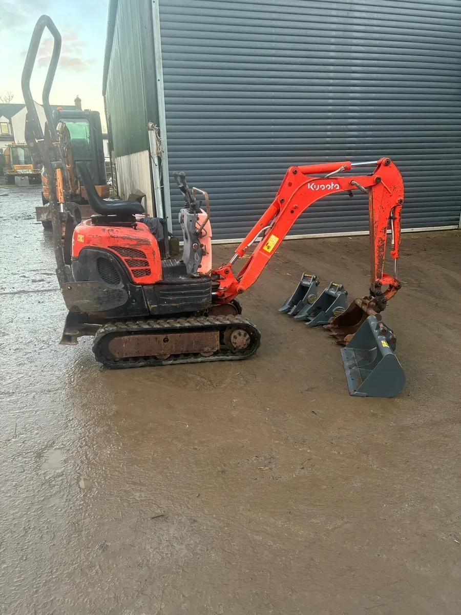 Kubota k008-3 - Image 1