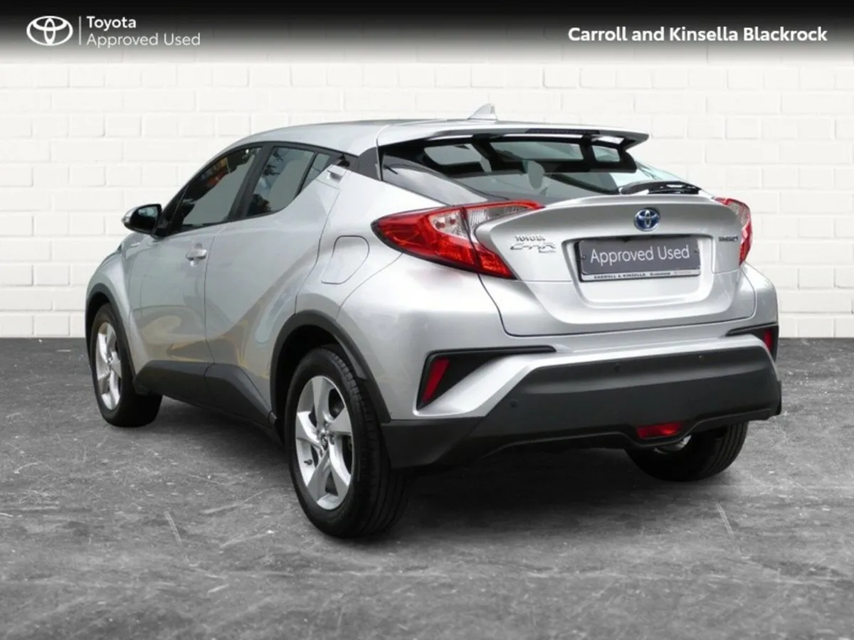 Toyota C-HR Hybrid Luna - Image 2