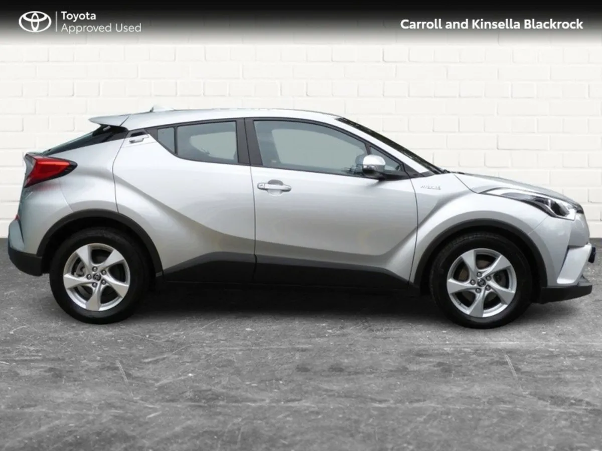 Toyota C-HR Hybrid Luna - Image 3