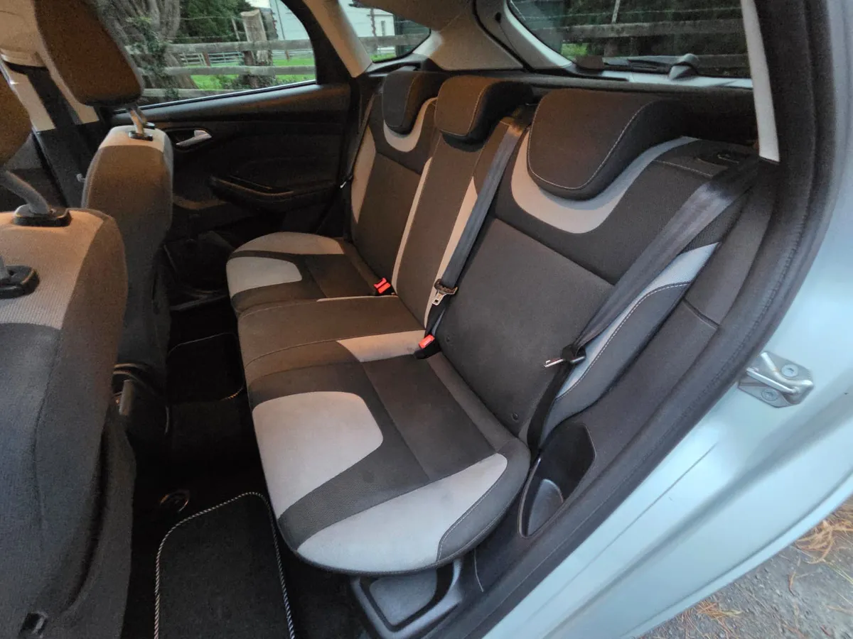 Ford focus - Image 4