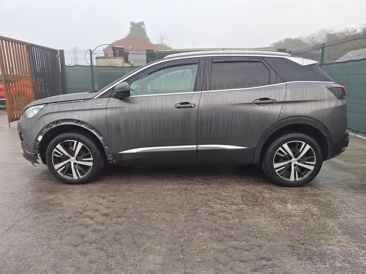 201 Peugeot 3008  Gt line    Automatic - Image 2