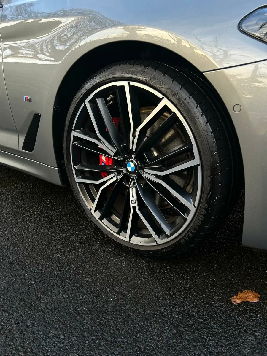 2024 520D , ONLY 15k Miles, M-SPORT-PRO-TOUR - Image 4