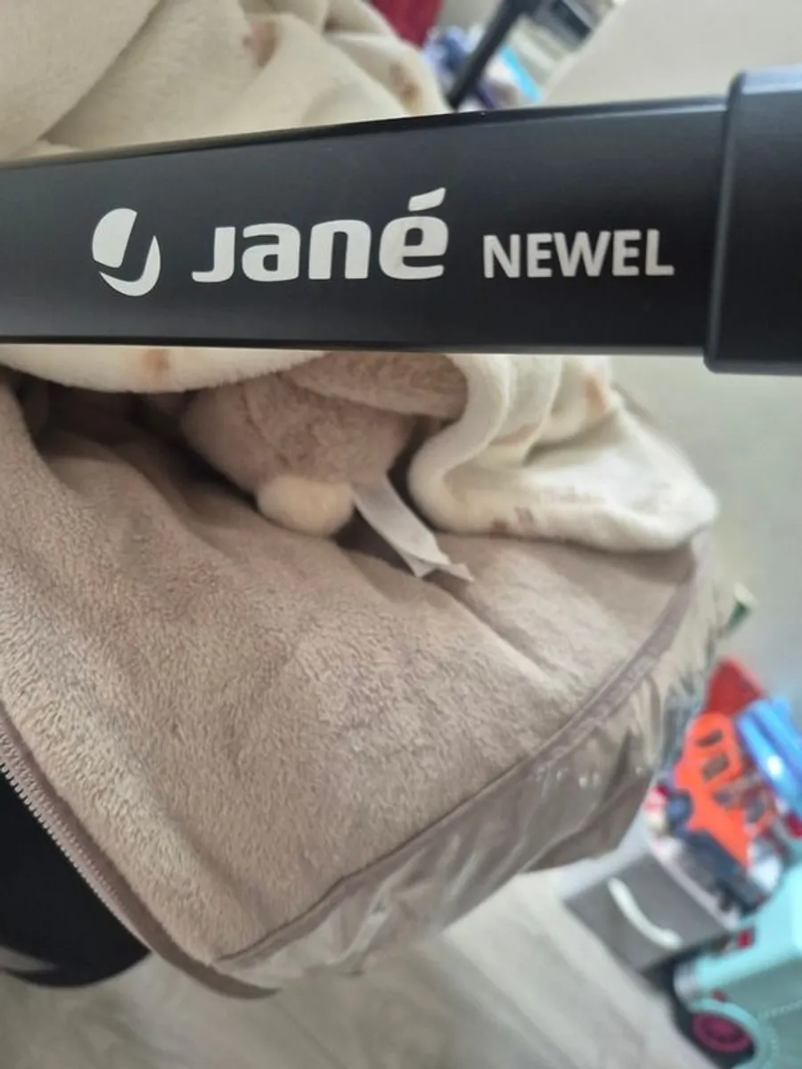 Baby travel system - Image 1