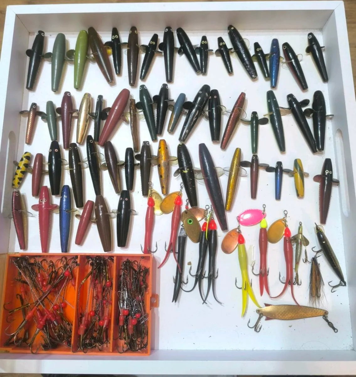 60+ vintage lures, Devon minnows, flying Cs - Image 1