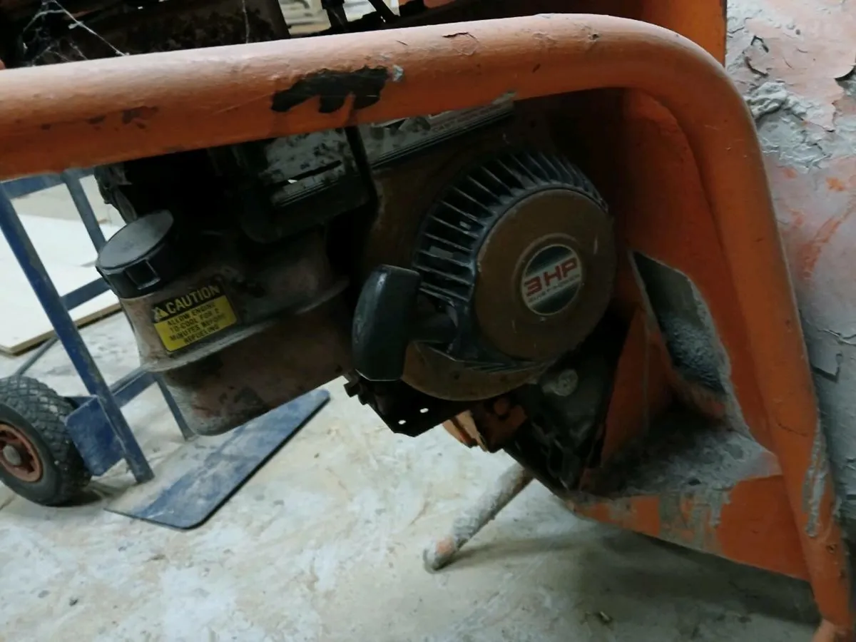 cement mixer Petrol - Image 3