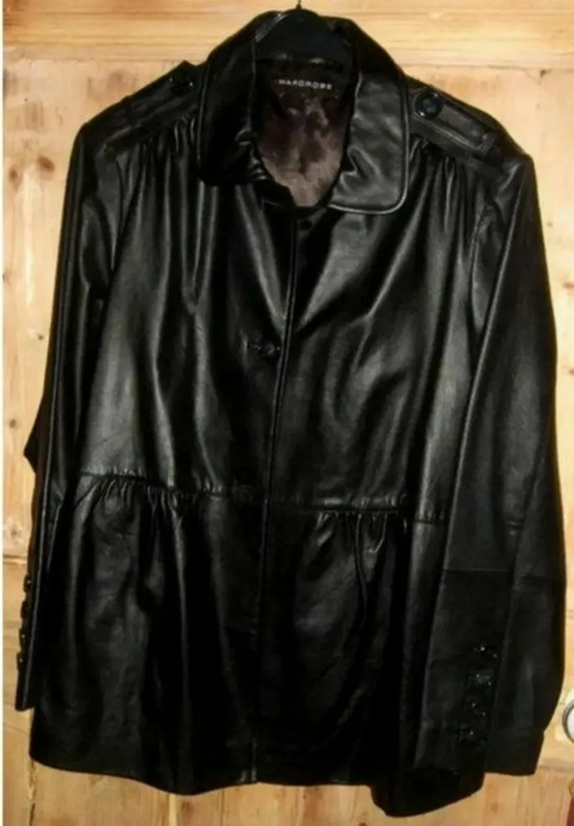 BNWT Ladies 100% Leather Jacket - Image 4