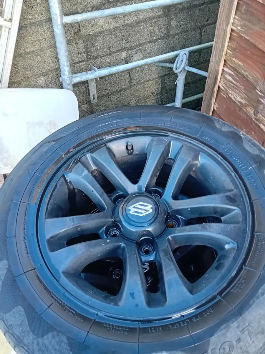 Suzuki grand vitara xl7 alloys - Image 1