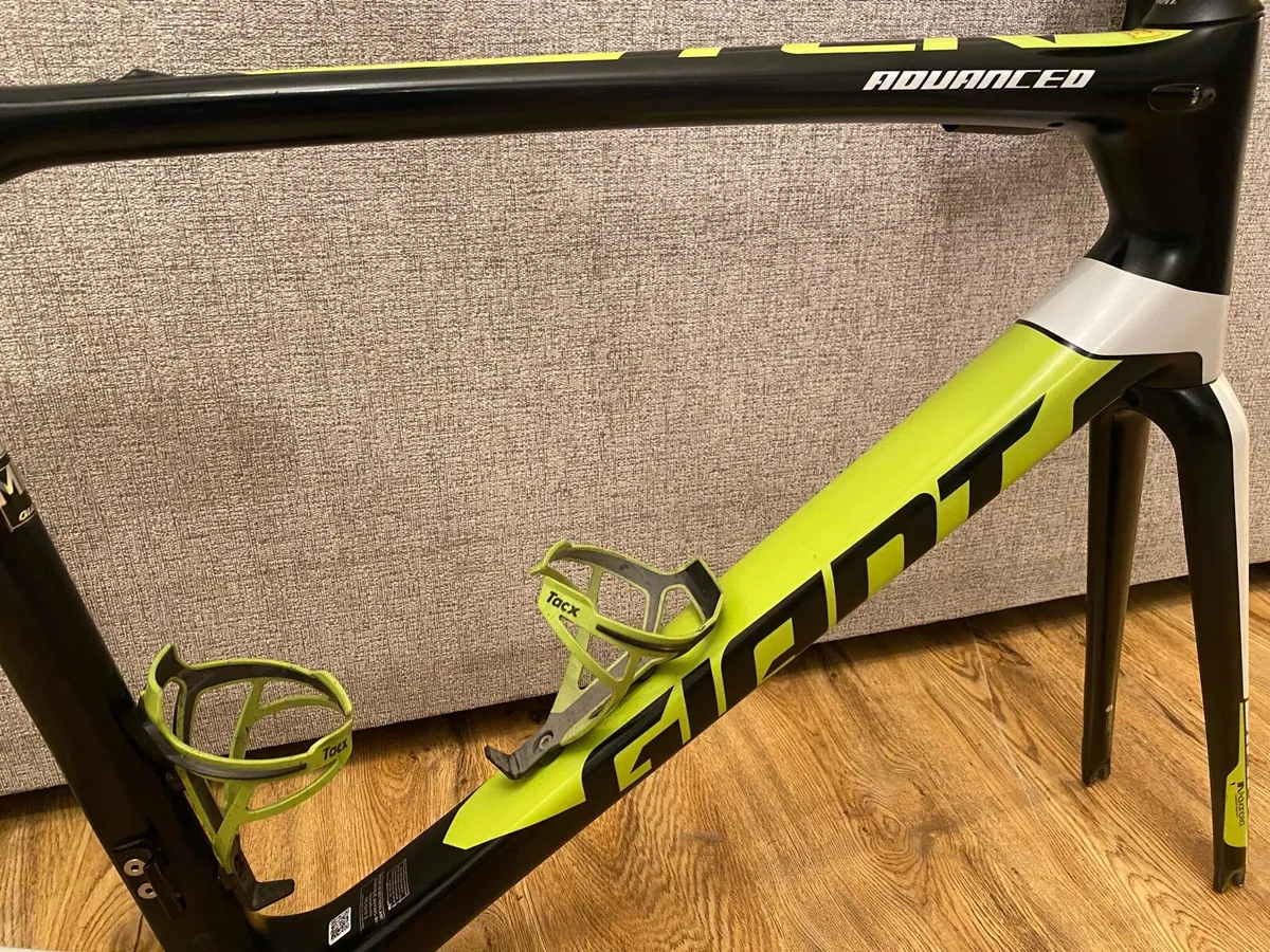 Giant TCR Advanced 1 Carbon Frameset - Image 3