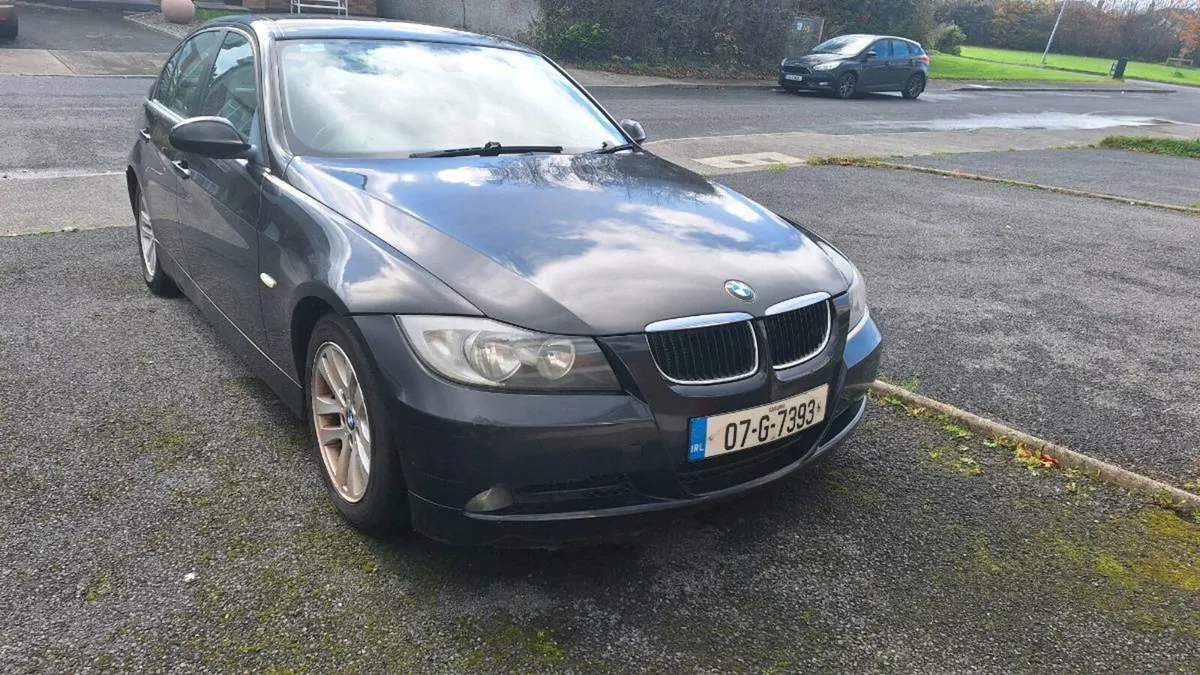 BMW 3 - Image 1