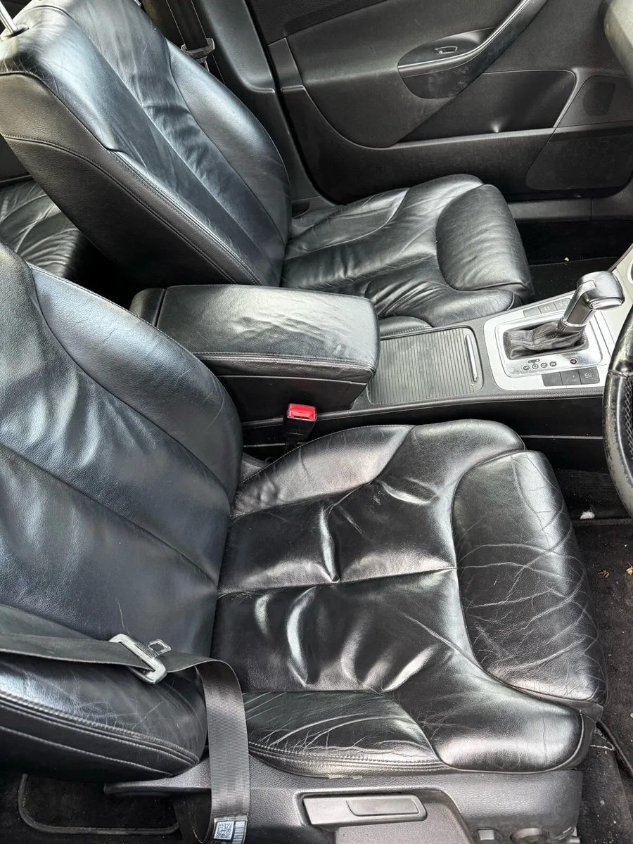 2010 Volkswagen Passat 2.0tdi automatic €2,850 - Image 3