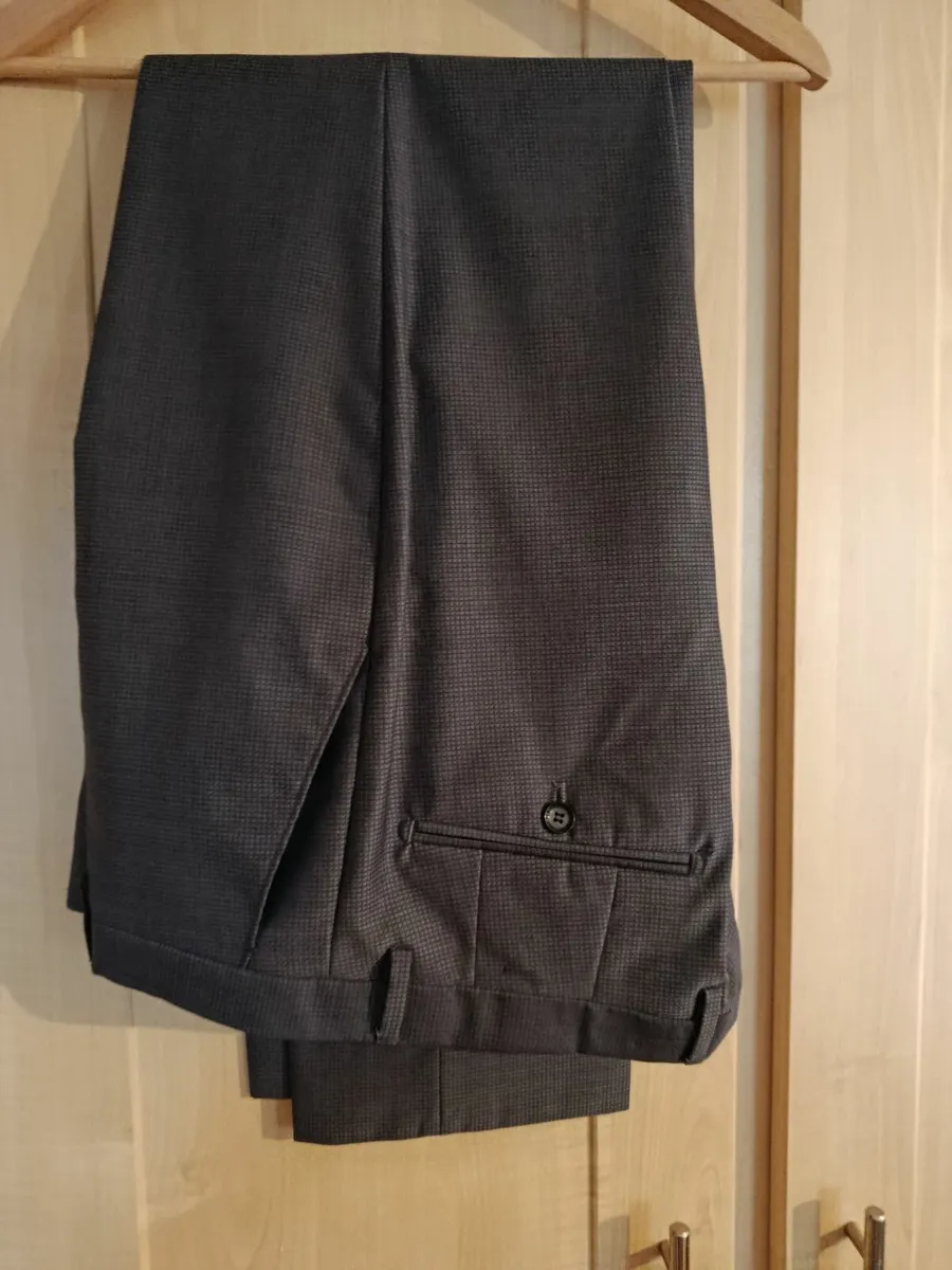 Benetti 3 Part siute new product - Image 4