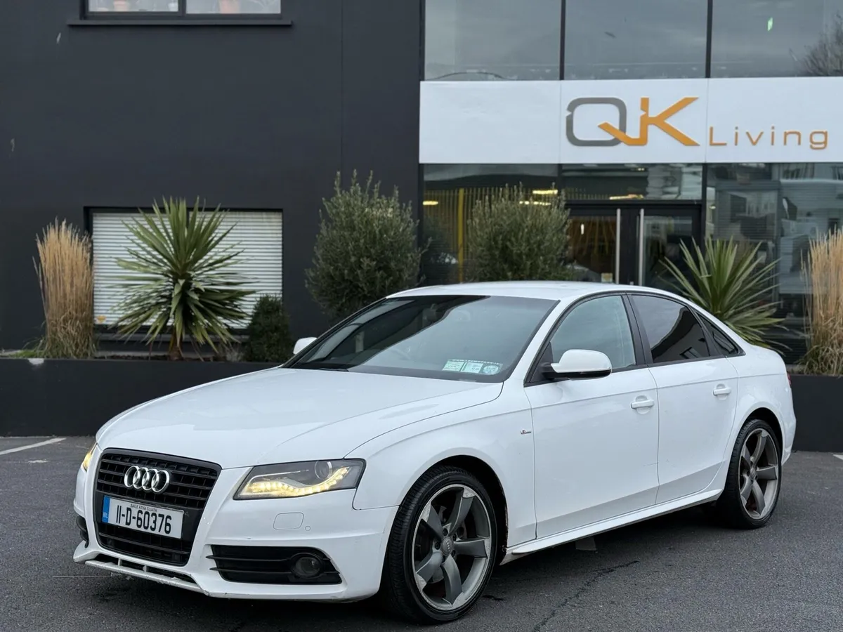 Audi A4 2.0Tdi Sline Black Edition - Image 2