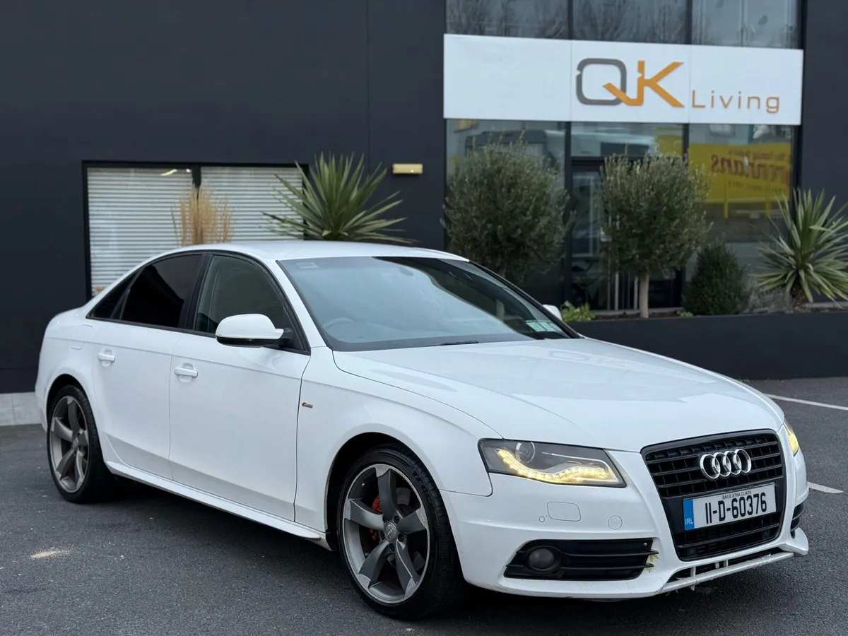 Audi A4 2.0Tdi Sline Black Edition - Image 4