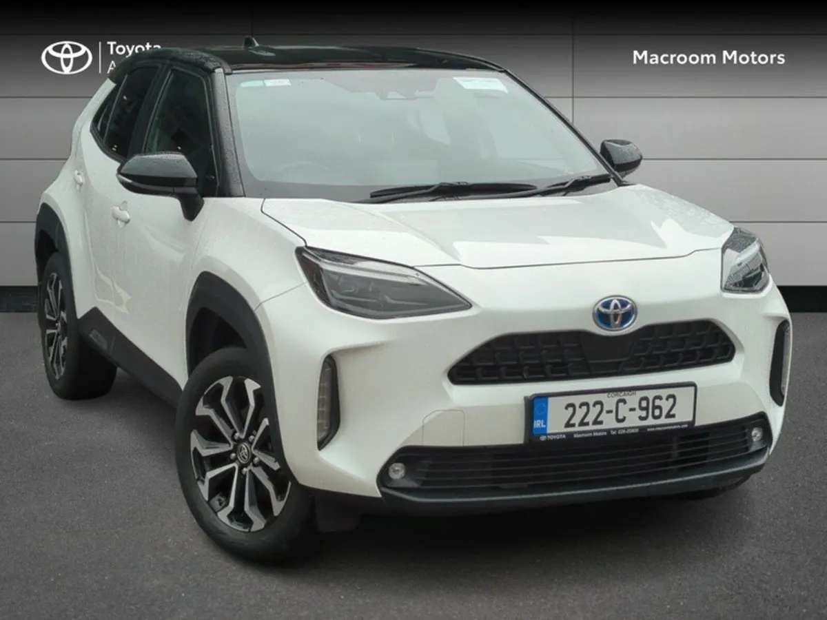 Toyota Yaris BLACK FRIDAY SALE!  CR CROSS LUNA SPO - Image 1