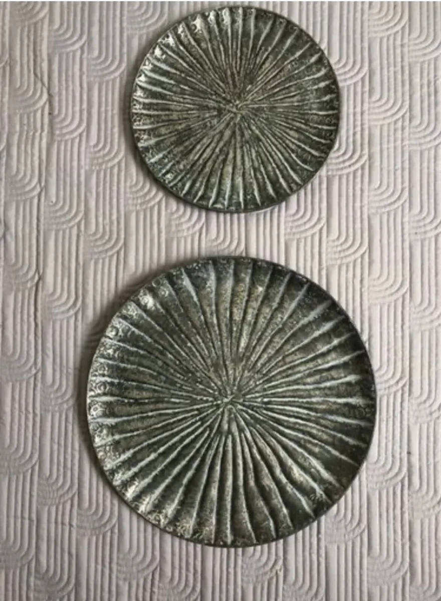 Decorative plates - Antique silver look - Image 2