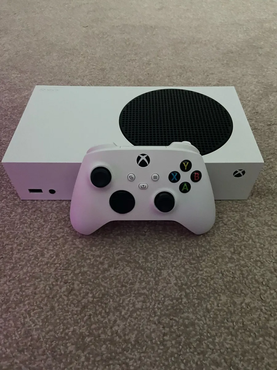 Xbox Series S - Image 1