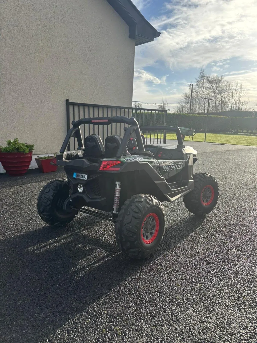 Monster truck - Image 1